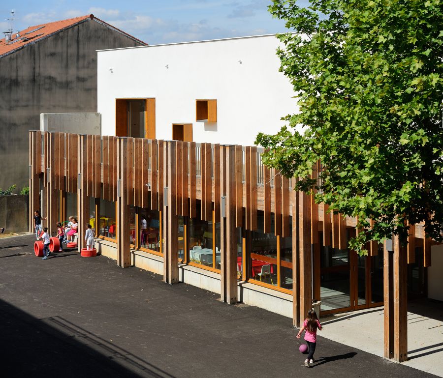 École maternelle de Roches de Condrieu - Arch. Brenas Doucerain Architectes - Photo : Studio Erick Saillet