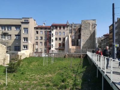 Podcast Les cœurs stéphanois à Saint-Étienne. Une visite loufoque organisée par l'EPASE et l'ANPU. Production : temaprod © Marie Crabié, temaprod