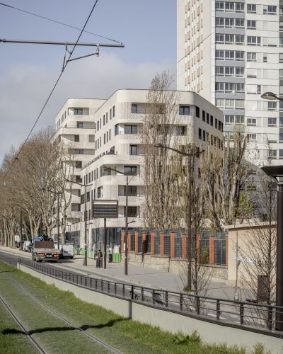Logements Boulevard Ney - Arch. Ingrid Taillandier Architectures © 11h45
