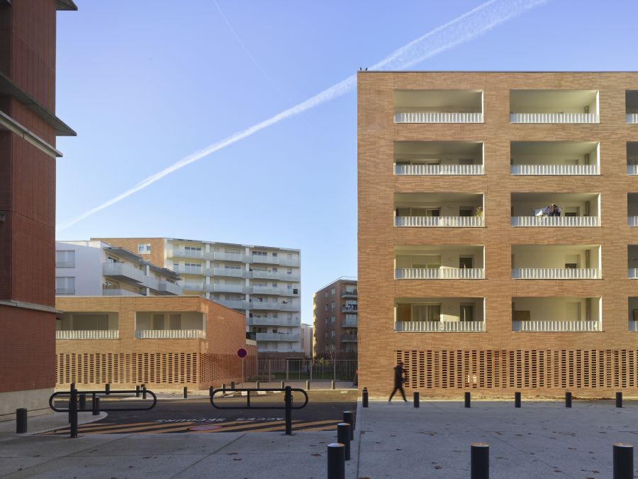 Cour Magenta & Les Fenetras - Arch. Taillandier Architectes Associés © Roland Halbe