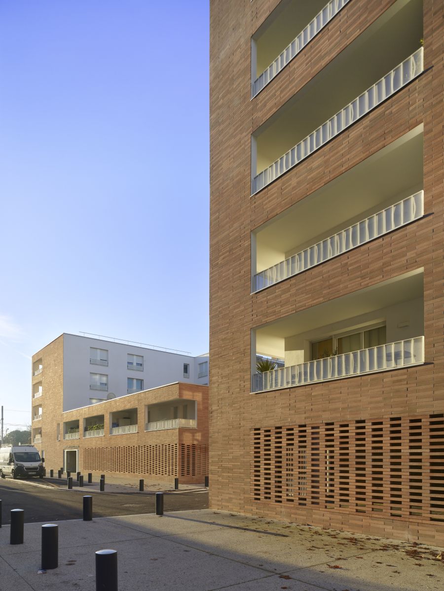 Cour Magenta & Les Fenetras - Arch. Taillandier Architectes Associés © Roland Halbe