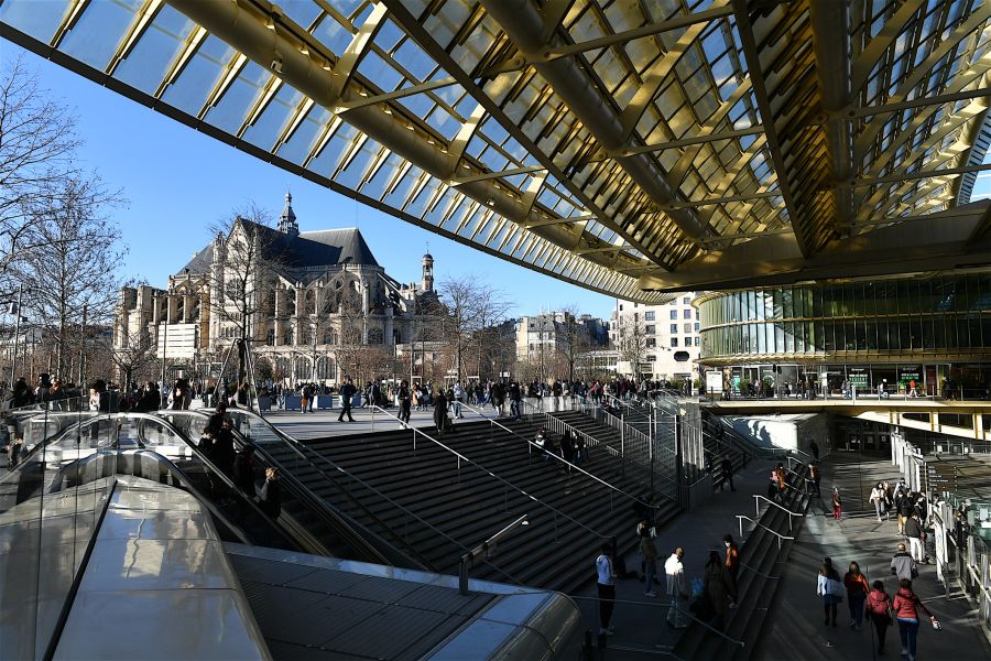 Vue sur l'Élise Saint-Eustache, depuis la Canopée des Halles de Paris - Arch. Jacques Anziutti, Patrick Berger © Olivier DJIANN