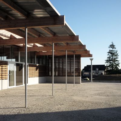 Extension et restructuration du groupe scolaire d’Ambrières-les-Vallées - Arch. talu . tristan brisard architecte et Onze 04 architectes © Simon Guesdon et Tristan BrisardExtension et restructuration du groupe scolaire d’Ambrières-les-Vallées - Arch. talu