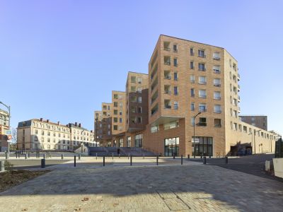 Cour Magenta & Les Fenetras - Arch. Taillandier Architectes Associés © Roland Halbe