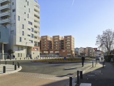 Cour Magenta & Les Fenetras - Arch. Taillandier Architectes Associés © Roland Halbe