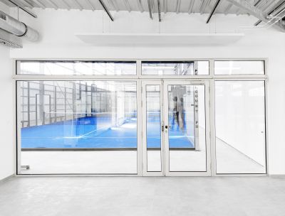 Complexe Tennistique de Rochefort - arch. Pierre-Arthur Thibaudeau Architecture © Pierre-Arthur Thibaudeau Architecture